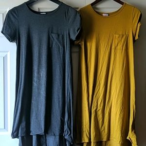 3/$15 💕2 LulaRoe Carly Dresses